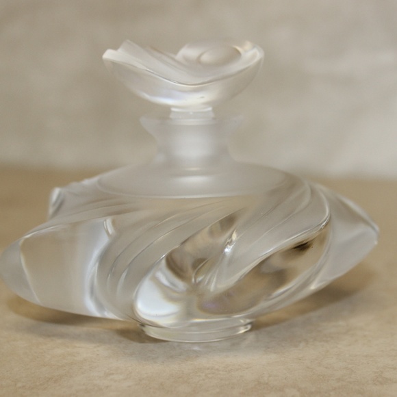 Lalique Samoa Bottle